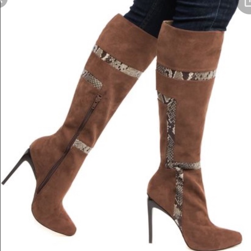 NWOB Izabella Rue's Xana Boots